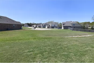 1701 Twin Oaks Circle, Brenham, TX 77833 - Photo 5