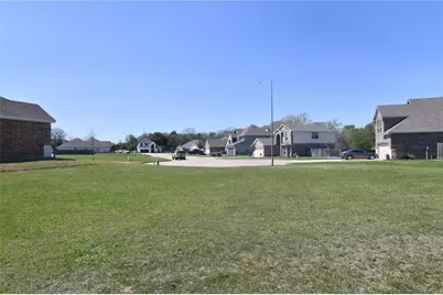 1701 Twin Oaks Circle, Brenham, TX 77833 - Photo 7