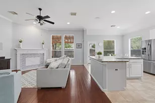 82 S Rocky Point Cir, The Woodlands, TX 77389 - Photo 11