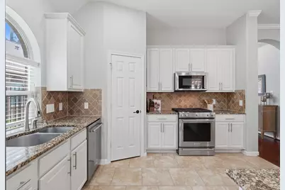 82 S Rocky Point Circle, Spring, TX 77389 - Photo 17