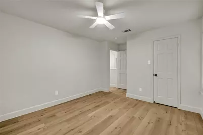 55 Sweetleaf Ct, Lake Jackson, TX 77566 - Photo 37