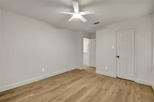 55 Sweetleaf Ct, Lake Jackson, TX 77566 - Photo 37