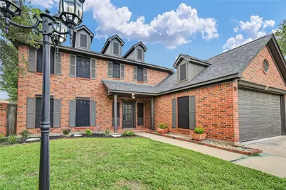 55 Sweetleaf Ct, Lake Jackson, TX 77566 - Photo 3