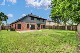 55 Sweetleaf Ct, Lake Jackson, TX 77566 - Photo 41