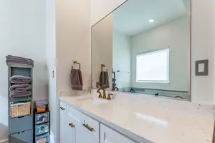 2124 Banks St, Houston, TX 77098 - Photo 35