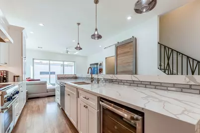 2124 Banks Street, Houston, TX 77098 - Photo 13