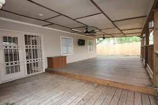 10714 Bayou Pl Ct, Houston, TX 77099 - Photo 9