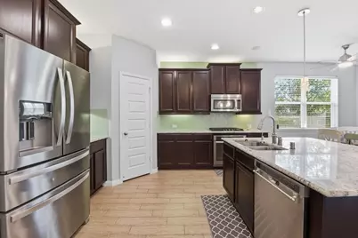 1907 Gianna Bella Court, Pearland, TX 77089 - Photo 15