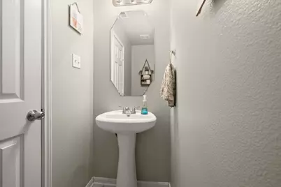 10490 Sunflower Drive, Conroe, TX 77318 - Photo 7