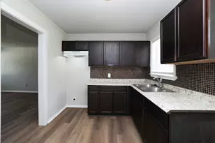 9026 Lake Forest Blvd, Houston, TX 77078 - Photo 15