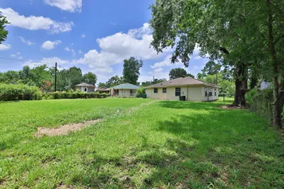 9026 Lake Forest Boulevard, Houston, TX 77078 - Photo 33