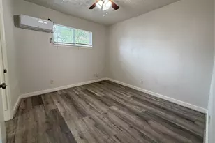 4811 Oakland St, Houston, TX 77023 - Photo 9