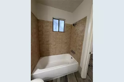 4811 Oakland Street #10, Houston, TX 77023 - Photo 11