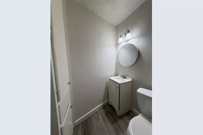 4811 Oakland Street #10, Houston, TX 77023 - Photo 11