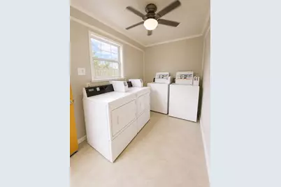 4811 Oakland Street #10, Houston, TX 77023 - Photo 15