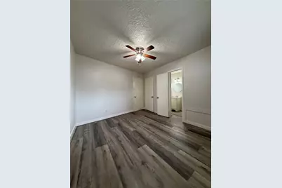 4811 Oakland Street #10, Houston, TX 77023 - Photo 9