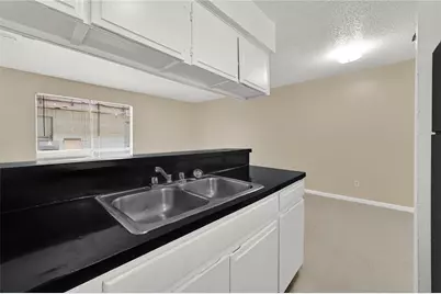 7211 Atwell #20, Houston, TX 77081 - Photo 13
