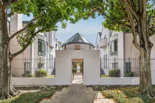 1369 Arlington St, Houston, TX 77008 - Photo 5