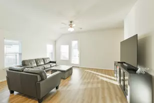 32307 Magnolia Glen Ln, Waller, TX 77484 - Photo 5
