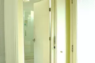 4723 Polk St, Houston, TX 77023 - Photo 9