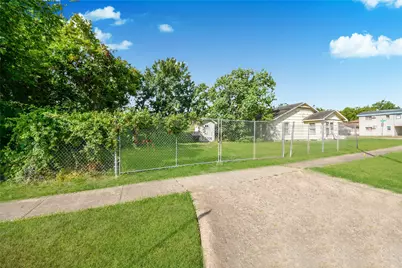 8470 Wier Drive, Houston, TX 77017 - Photo 29
