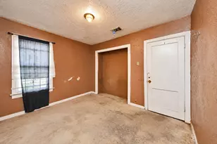 8470 Wier Dr, Houston, TX 77017 - Photo 25