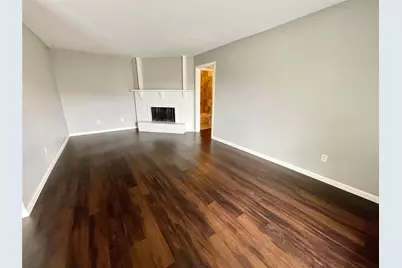 1516 Bay Area Boulevard #E4, Houston, TX 77058 - Photo 5