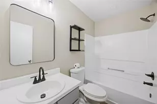 802 Oak W Dr, Houston, TX 77073 - Photo 17