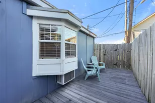 1416 Ave N 1/2, Galveston, TX 77550 - Photo 19