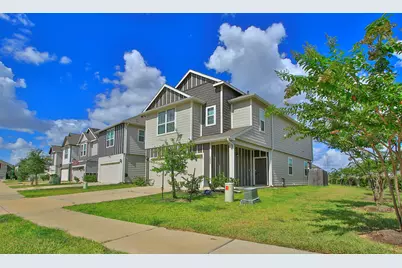3902 Deledda Drive, Katy, TX 77493 - Photo 3
