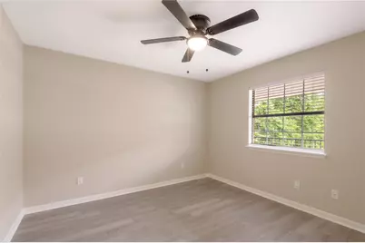 600 Palm Street #13, Huntsville, TX 77340 - Photo 17
