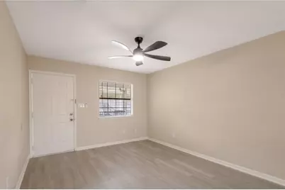 600 Palm Street #13, Huntsville, TX 77340 - Photo 7