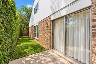 13307 Robinglen Dr, Houston, TX 77083 - Photo 17
