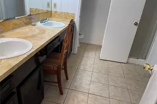 13307 Robinglen Dr, Houston, TX 77083 - Photo 9