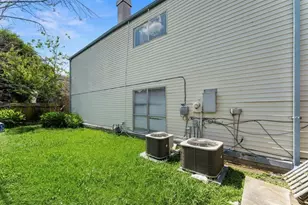 13307 Robinglen Dr, Houston, TX 77083 - Photo 15