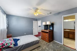 13307 Robinglen Dr, Houston, TX 77083 - Photo 13