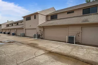 13742 Hollowgreen Drive #604, Houston, TX 77082 - Photo 31