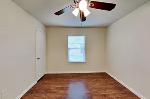12623 Mountain Daisy Rd, Houston, TX 77038 - Photo 5