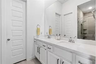 416 Bartlett St, Webster, TX 77598 - Photo 19