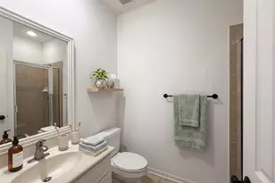 94 S Longsford Cir, The Woodlands, TX 77382 - Photo 5
