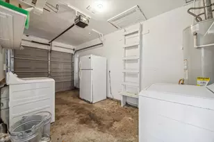 915 W 42nd St, Houston, TX 77018 - Photo 11