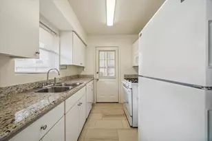 915 W 42nd St, Houston, TX 77018 - Photo 5