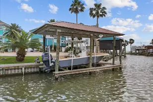 1331 Edwards Dr, Dickinson, TX 77539 - Photo 49