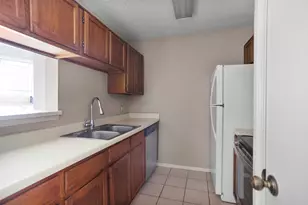 2121 Hepburn St, Houston, TX 77054 - Photo 3