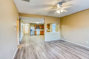 8223 Wainwright Way, Rosharon, TX 77583 - Photo 5