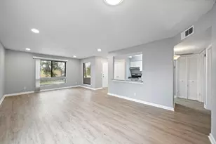 17202 Imperial Valley Dr, Houston, TX 77060 - Photo 7