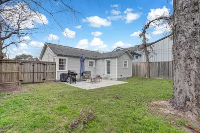 1004 Lawrence Street, Houston, TX 77008 - Photo 25
