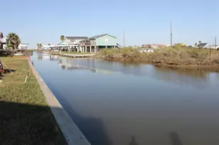 7115 W Hunter Dr, Hitchcock, TX 77563 - Photo 7