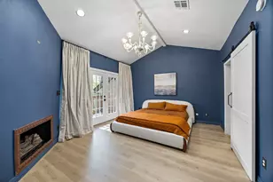 252 Sugar Berry Cir, Houston, TX 77024 - Photo 29