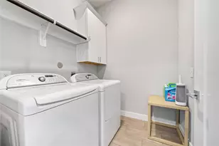 8411 Hempstead Rd, Houston, TX 77008 - Photo 23